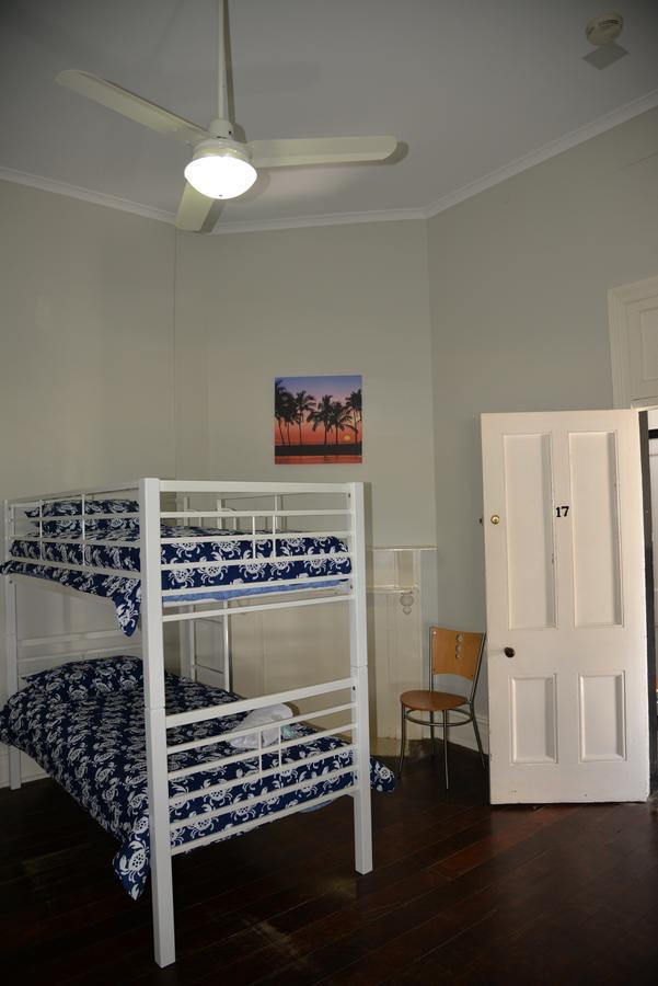 Хостел Geraldton Backpackers Экстерьер фото