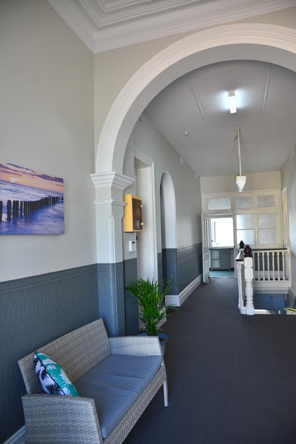 Хостел Geraldton Backpackers Экстерьер фото