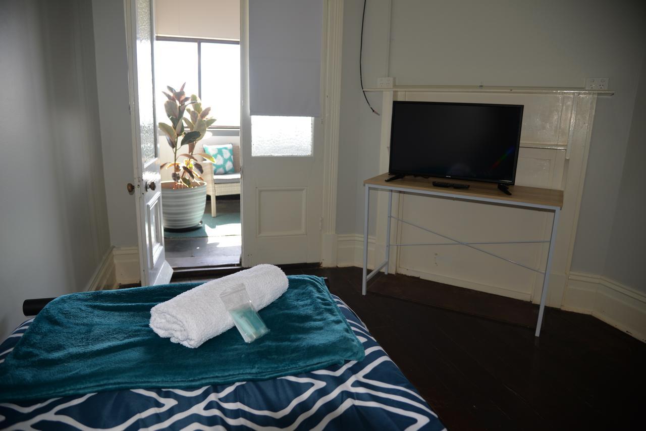 Хостел Geraldton Backpackers Экстерьер фото
