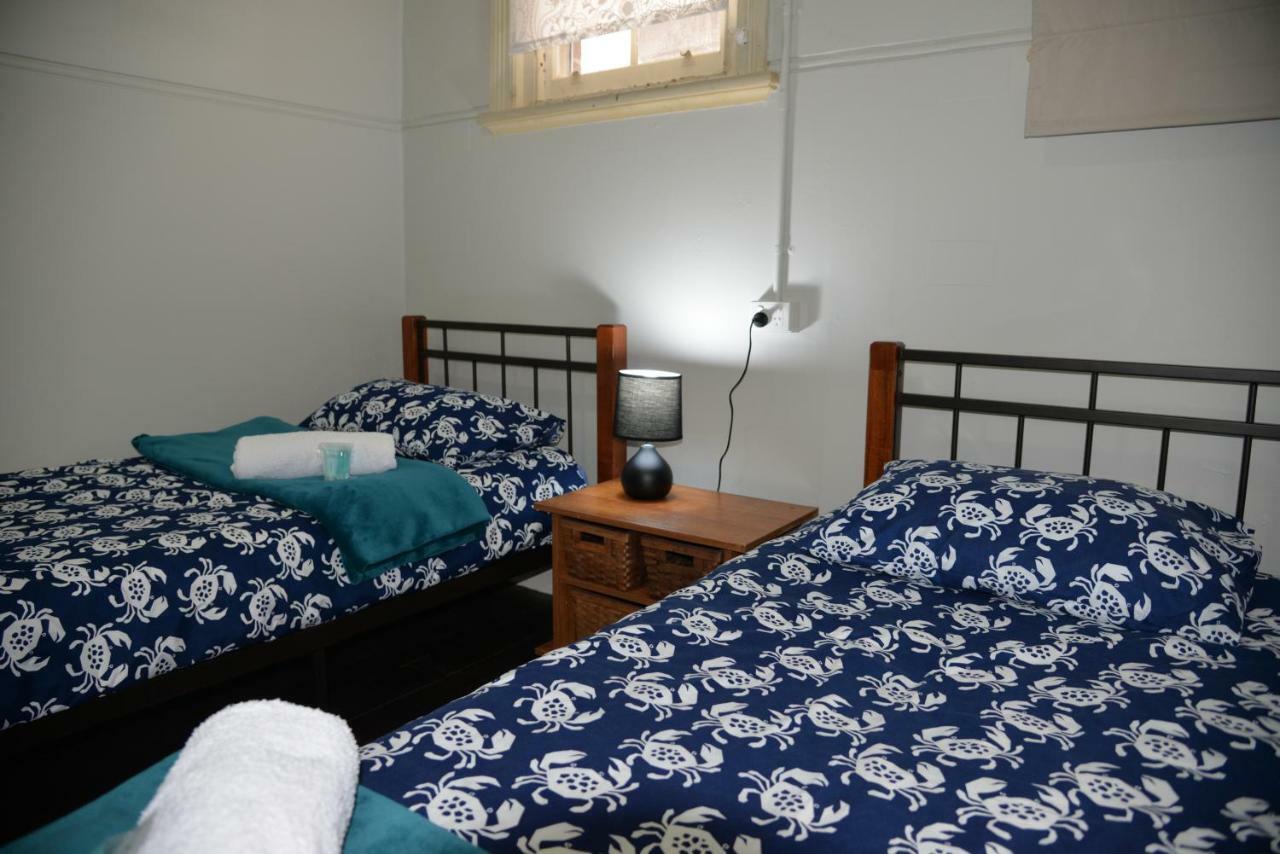 Хостел Geraldton Backpackers Экстерьер фото